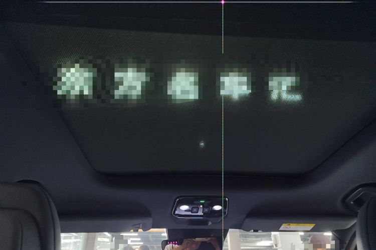 Used Nio ES8 2022 75 kWh Six-Seater Version Headliner