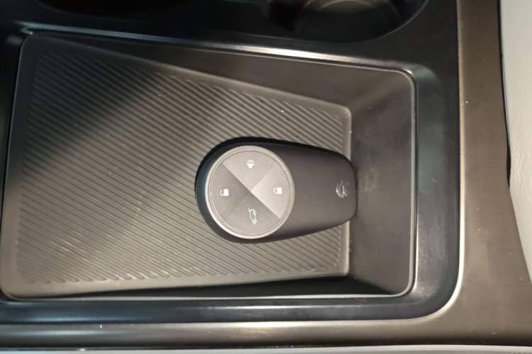 Used Nio ES8 2022 75 kWh 7-Seater Version Interior 1