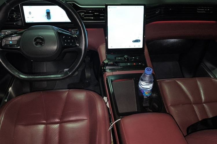 Used Nio ES8 2022 100kWh Flagship Edition Six-Seater Interior 2