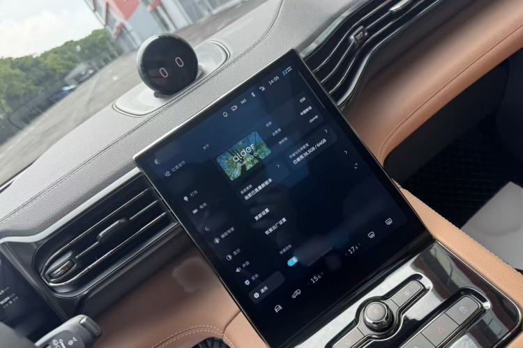 Used Nio ES8 2022 75 kWh 7-Seater Version Interior 4