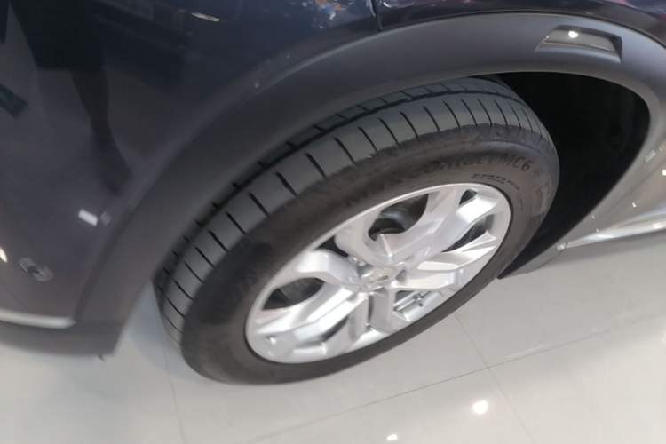 Used Nio ES8 2022 100 kWh Six-Seater Version Left Front Wheel Hub