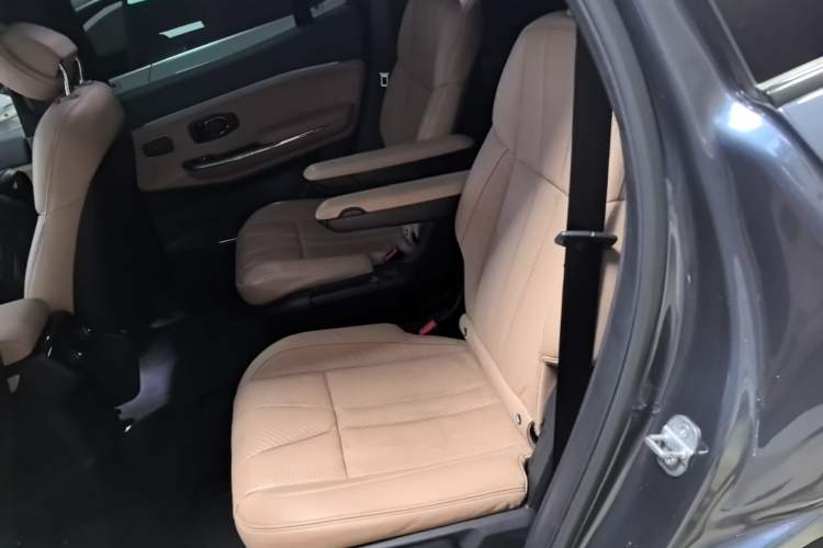 Used Nio ES8 2022 75 kWh Six-Seater Version Left Rear Seat