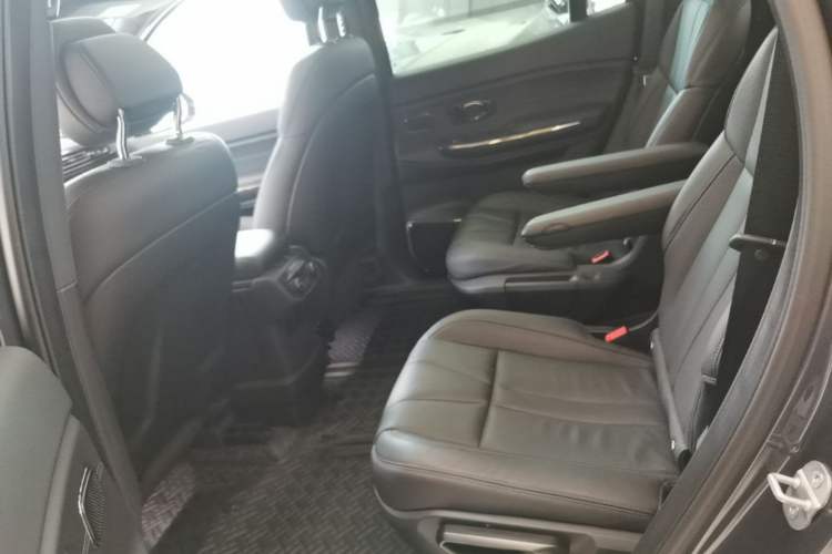 Used Nio ES8 2022 100 kWh Six-Seater Version Left Rear Seat
