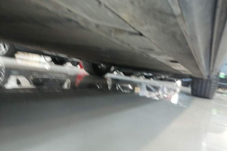 Used Nio ES8 2022 100 kWh Six-Seater Version Left Side Sill