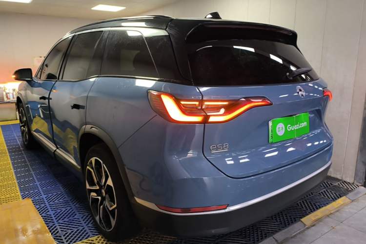 Used Nio ES8 2022 100kWh Signature Edition Six-Seater Rear Left 45 Deg