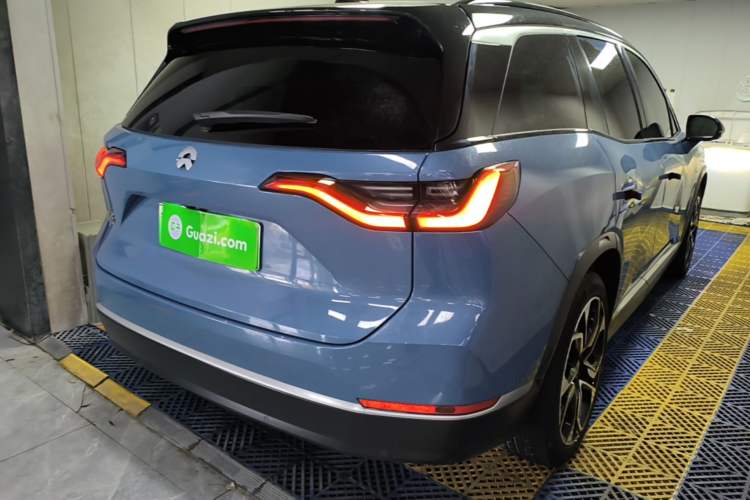 Used Nio ES8 2022 100kWh Signature Edition Six-Seater Rear Right 45 Deg