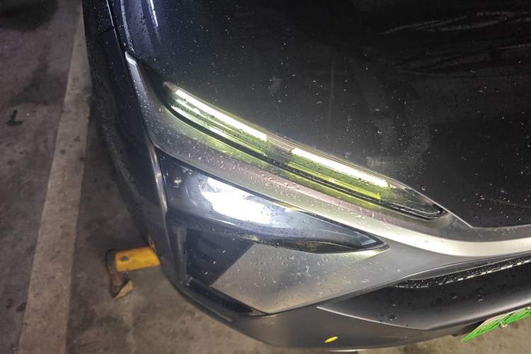 Used Nio ES8 2022 100kWh Flagship Edition Six-Seater Right Front Headlight