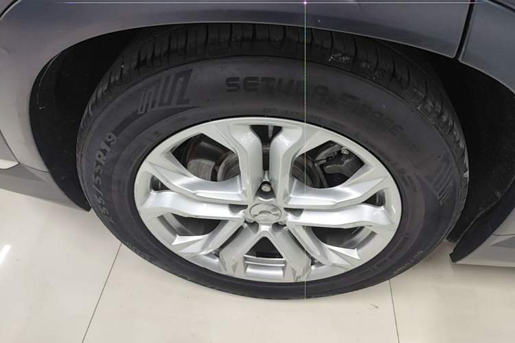Used Nio ES8 2022 75 kWh Six-Seater Version Right Rear Wheel Hub