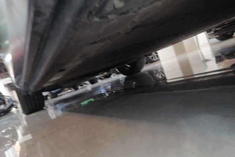 Used Nio ES8 2022 100 kWh Six-Seater Version Right Side Sill