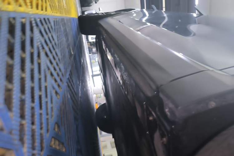Used Nio ES8 2022 100kWh Signature Edition Six-Seater Right Side Sill