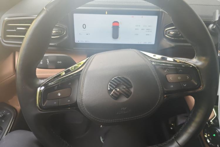 Used Nio ES8 2022 100 kWh Six-Seater Version Steering Wheel