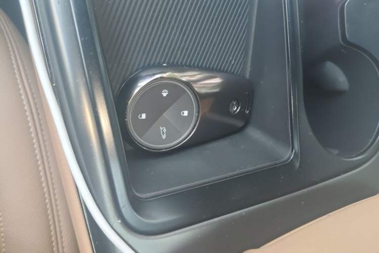 Used Nio ES8 2022 100 kWh Six-Seater Version Vehicle Key