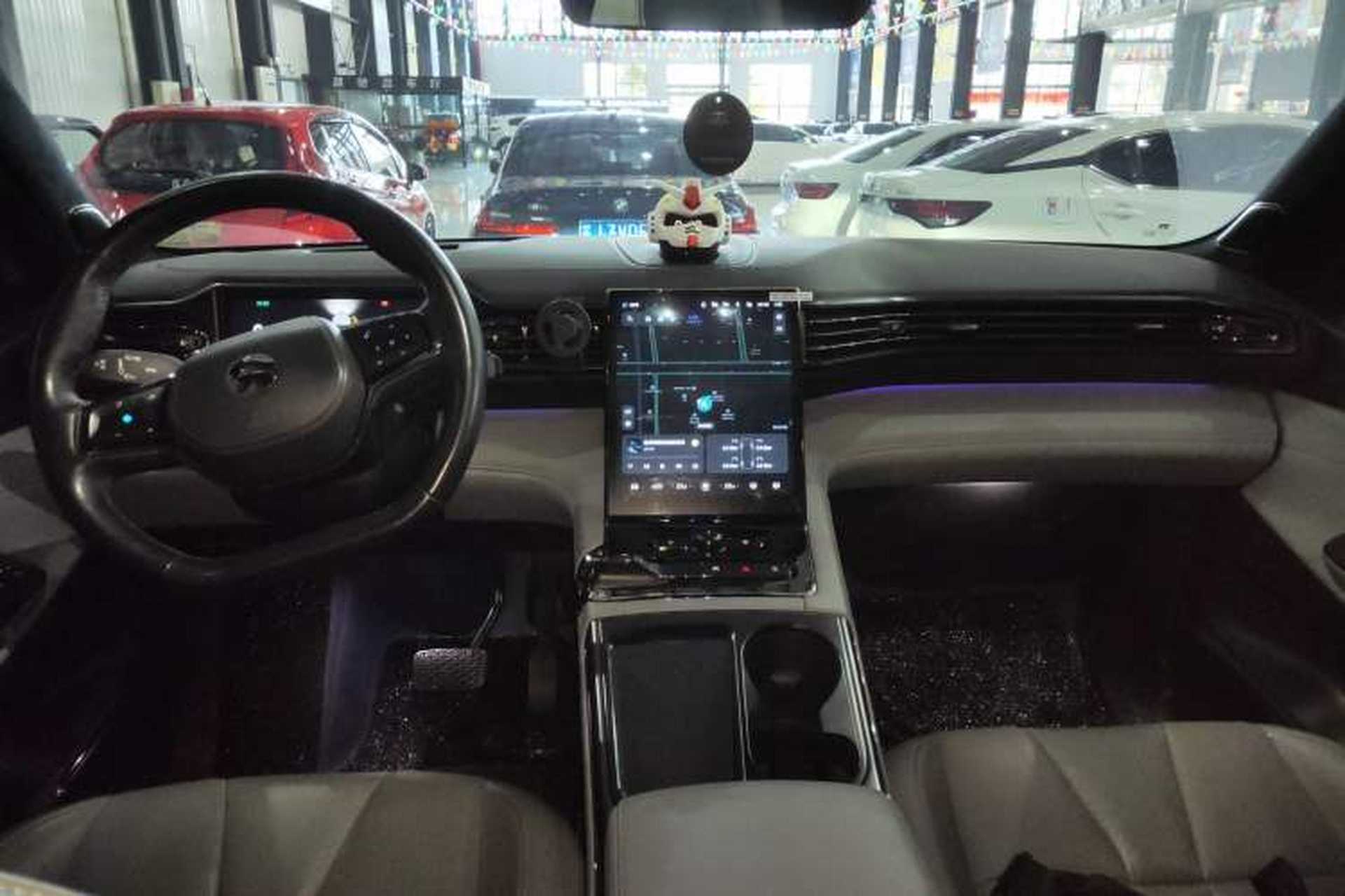 Used Nio ES8 2022 75 kWh Six-Seater Version Center Console