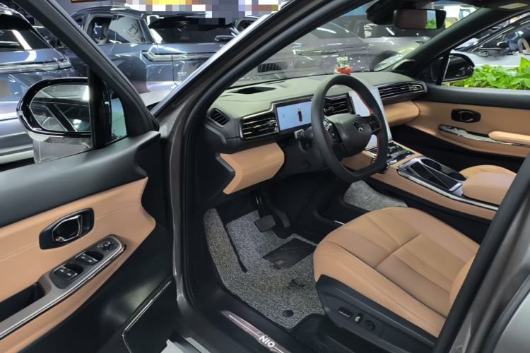 Used Nio ES8 2022 75 kWh Six-Seater Version Driver Seat