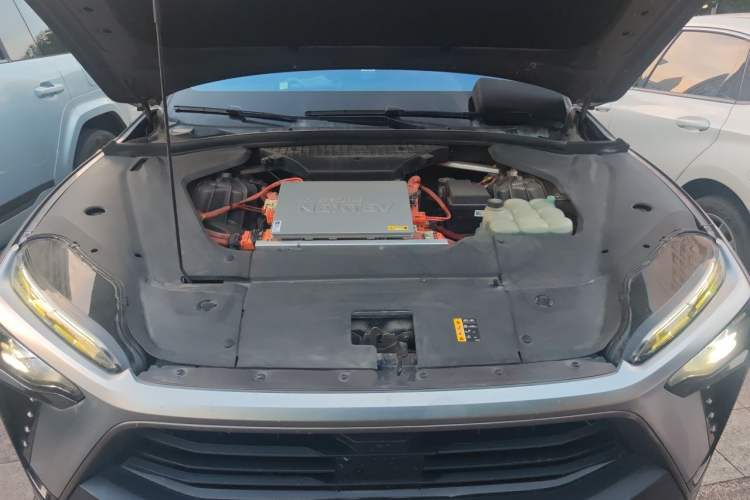 Used Nio ES8 2022 100 kWh Six-Seater Version Engine Bay