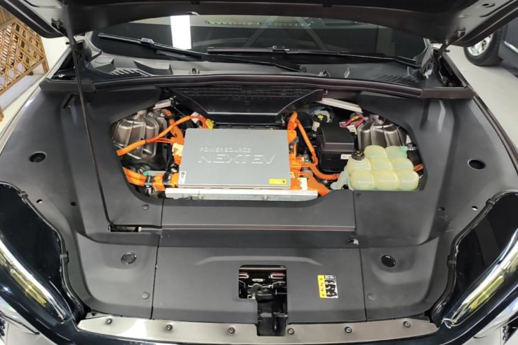 Used Nio ES8 2022 75 kWh Six-Seater Version Engine Bay