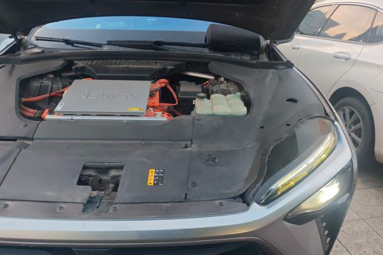 Used Nio ES8 2022 100 kWh Six-Seater Version Engine Bay Left