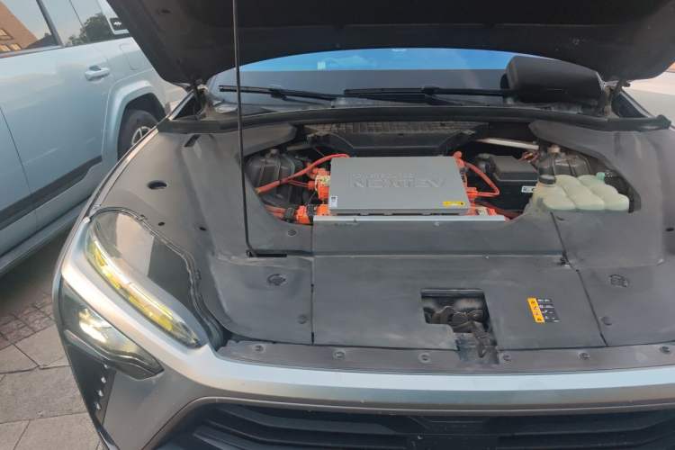 Used Nio ES8 2022 100 kWh Six-Seater Version Engine Bay Right