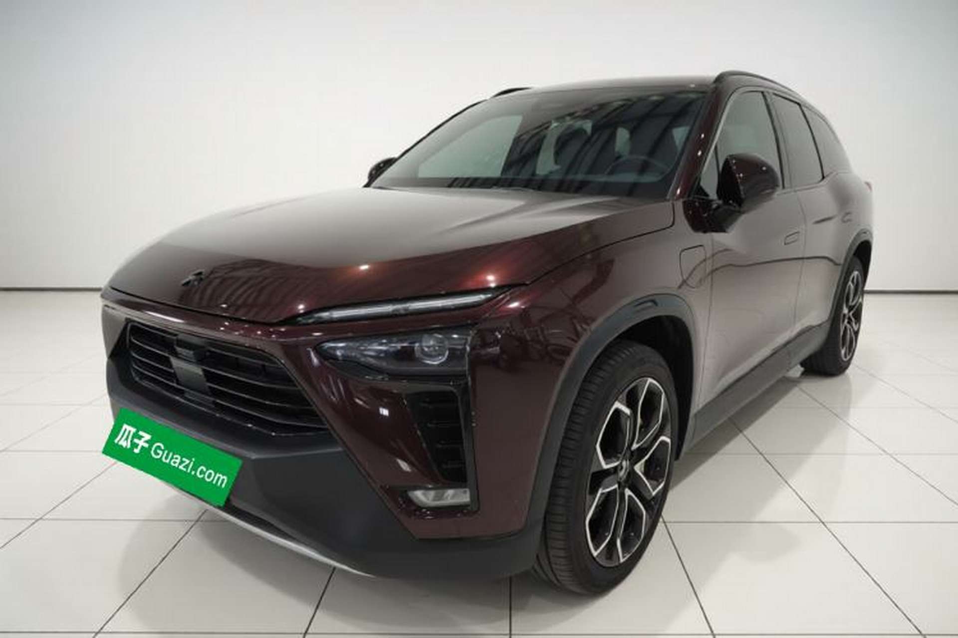 Used Nio ES8 2022 75 kWh Six-Seater Version Front Left 45 Deg