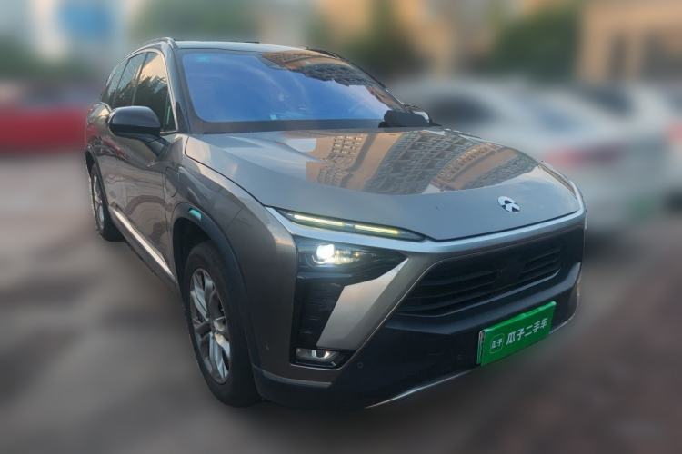 Used Nio ES8 2022 100 kWh Six-Seater Version Front Right 45 Deg