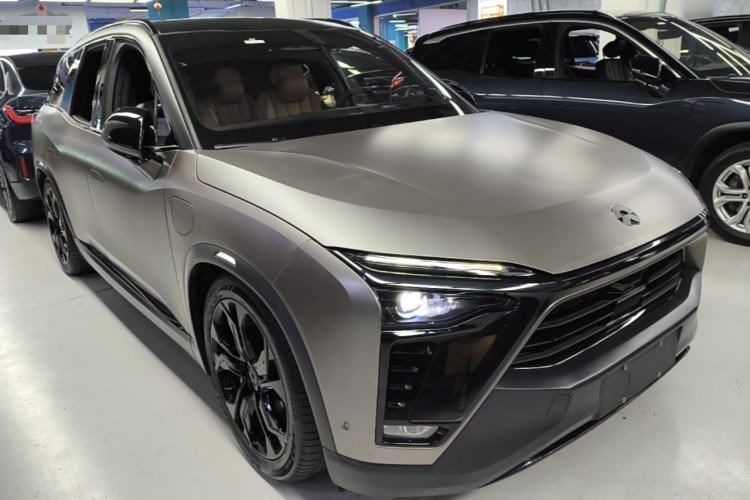 Used Nio ES8 2022 75 kWh Six-Seater Version Front Right 45 Deg