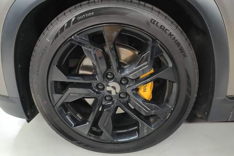 Used Nio ES8 2022 75 kWh Six-Seater Version Left Front Wheel Hub
