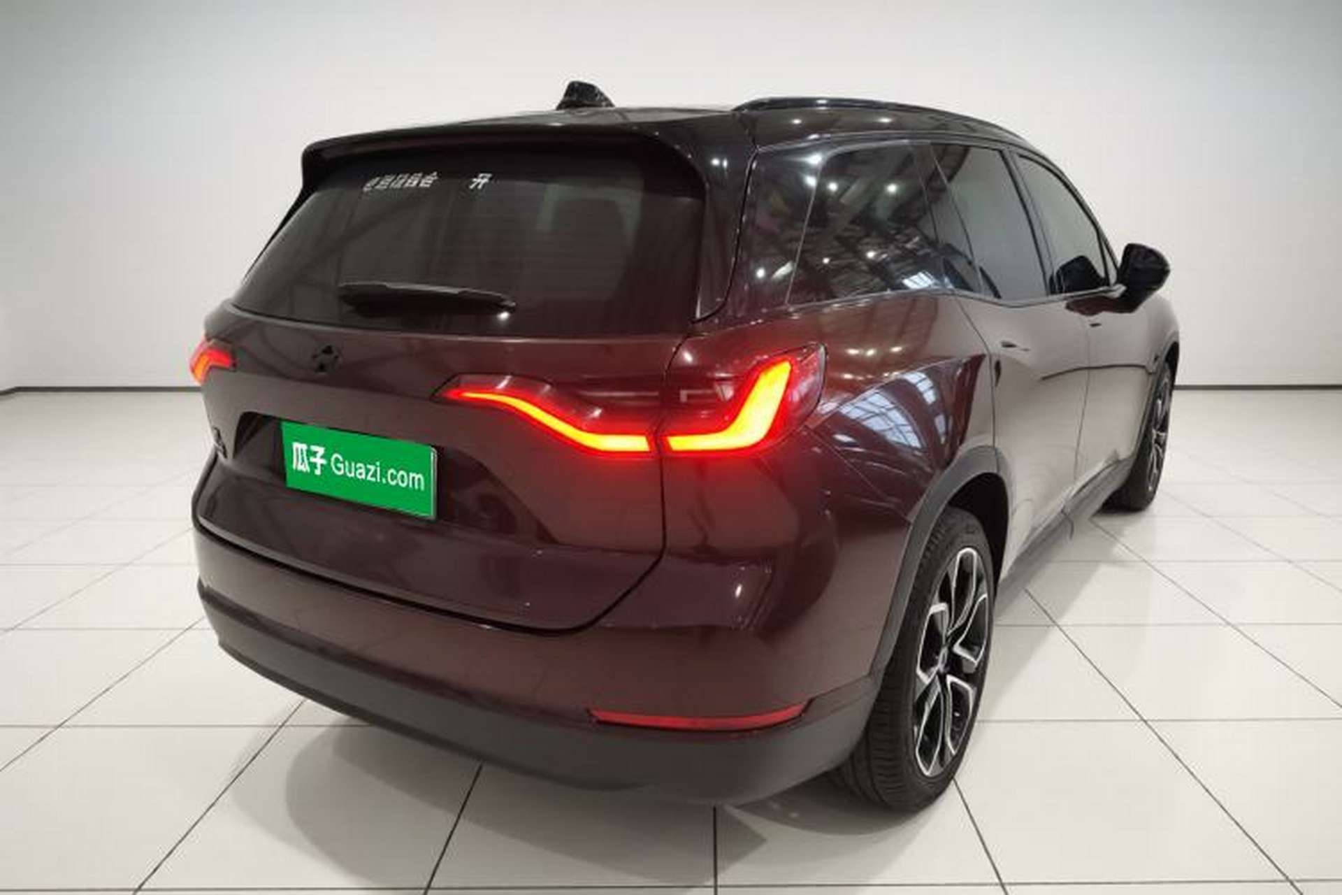 Used Nio ES8 2022 75 kWh Six-Seater Version Rear Right 45 Deg