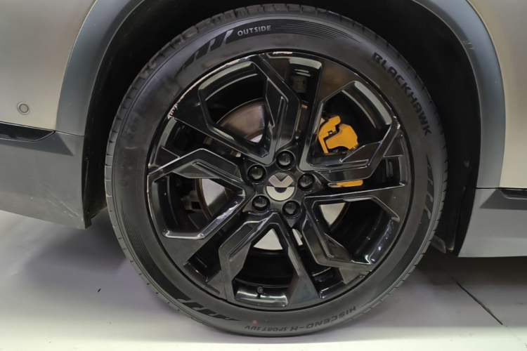 Used Nio ES8 2022 75 kWh Six-Seater Version Right Rear Wheel Hub