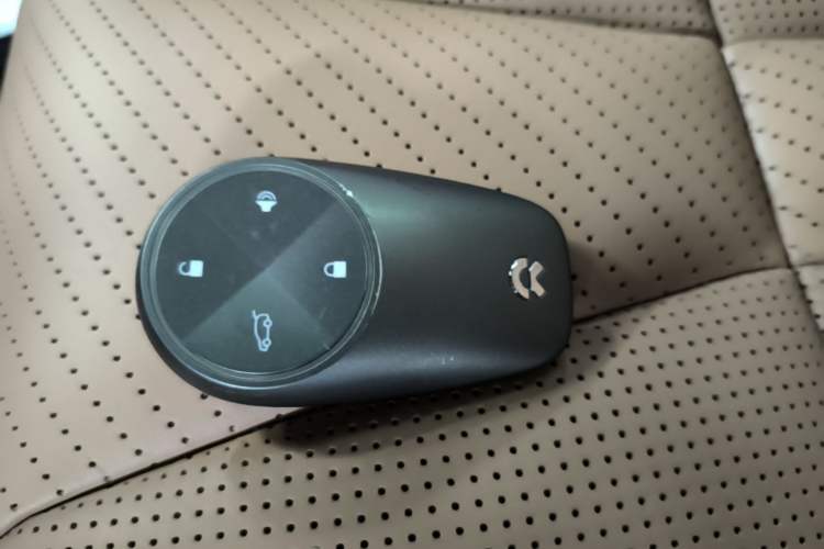 Used Nio ES8 2022 75 kWh Six-Seater Version Vehicle Key
