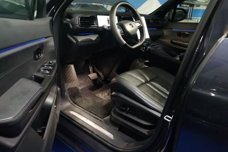 Used Nio ES8 2022 75 kWh Six-Seater Version Driver Seat