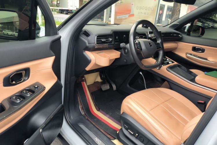 Used Nio ES8 2022 75 kWh Six-Seater Version Driver Seat