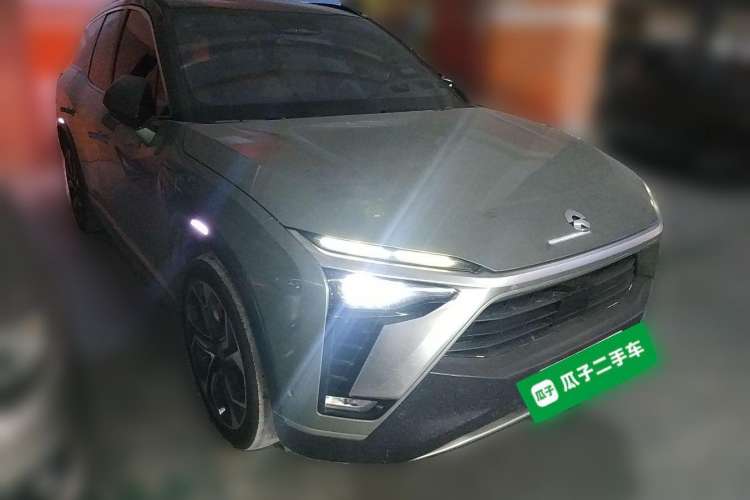 Used Nio ES8 2022 100 kWh Six-Seater Version Front Right 45 Deg