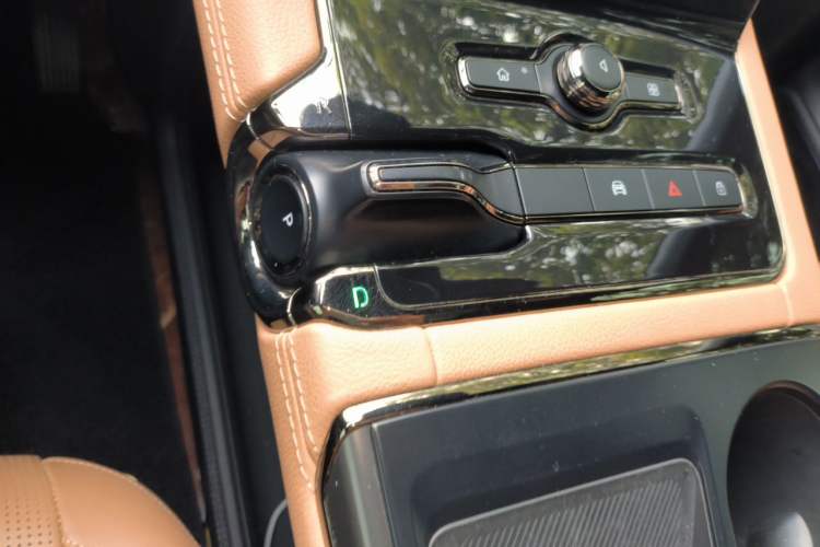 Used Nio ES8 2022 75 kWh Six-Seater Version Gear Lever