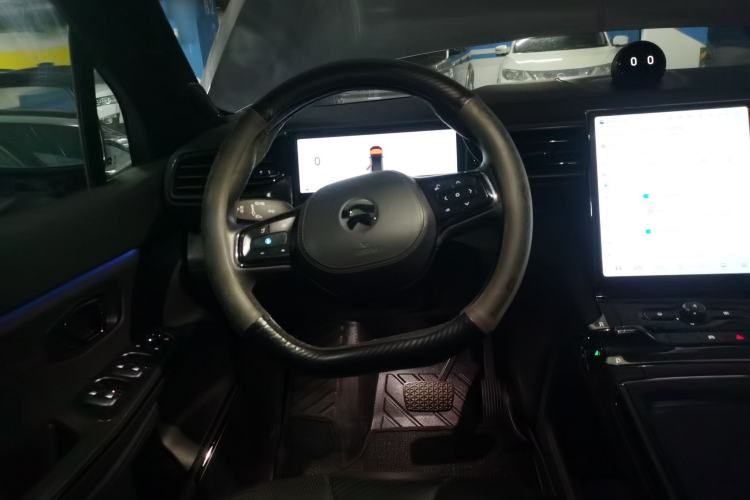 Used Nio ES8 2022 75 kWh Six-Seater Version Steering Wheel