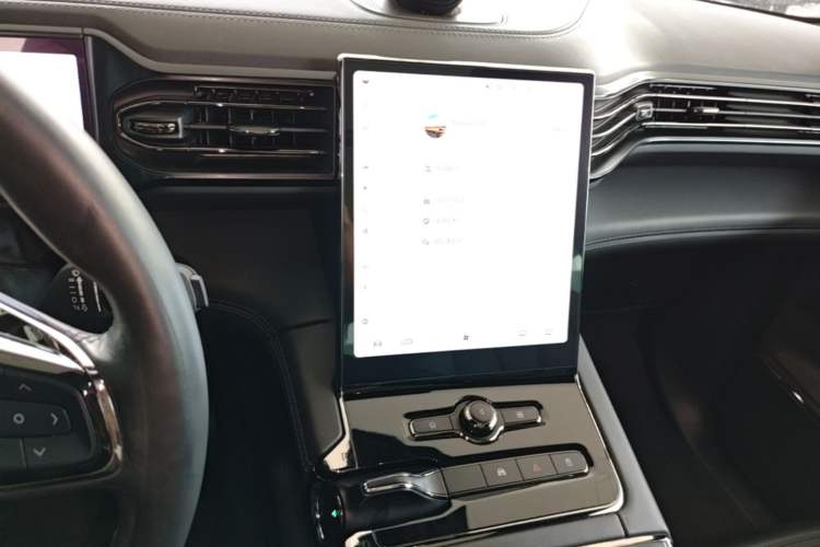Used Nio ES8 2022 100kWh Signature Edition Six-Seater Audio And AC Panel
