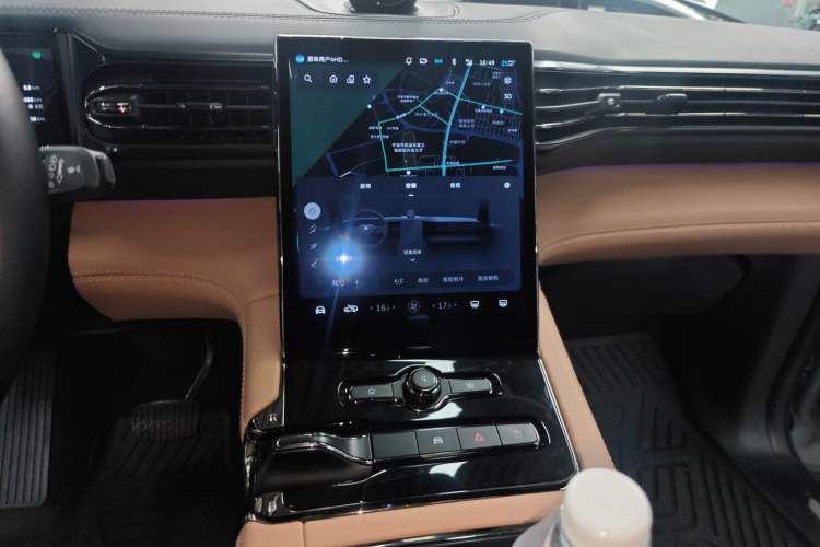 Used Nio ES8 2022 100kWh Signature Edition Seven-Seater Audio And AC Panel