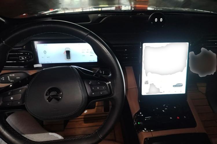 Used Nio ES8 2022 100 kWh Six-Seater Version Center Console
