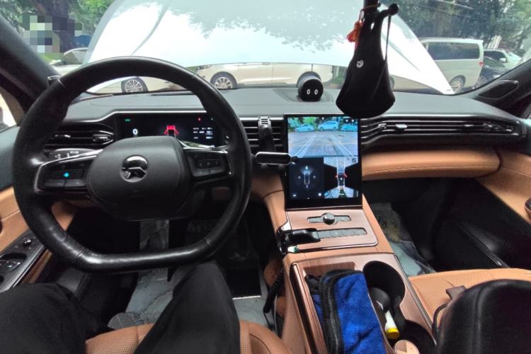 Used Nio ES8 2022 75 kWh Six-Seater Version Center Console