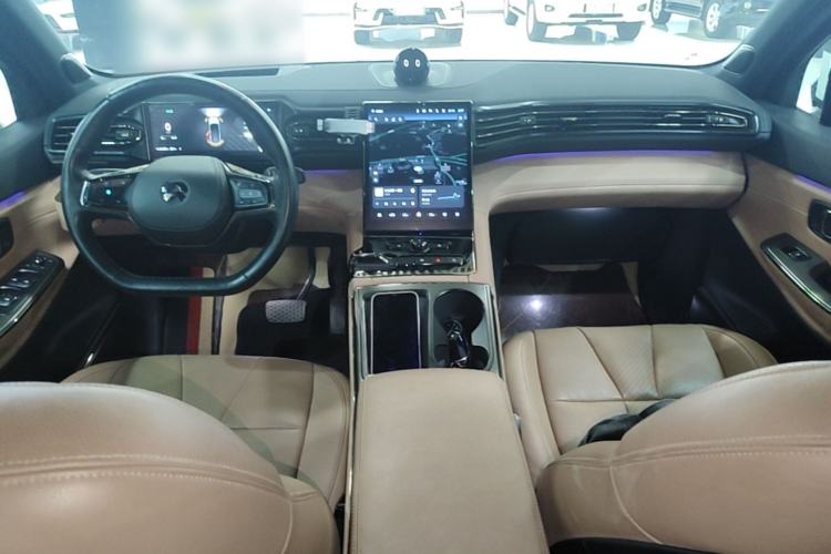 Used Nio ES8 2022 100 kWh Six-Seater Version Center Console