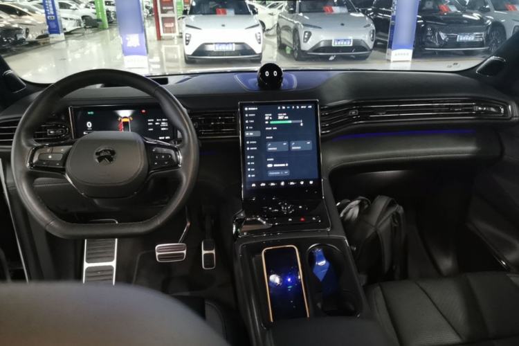 Used Nio ES8 2022 100 kWh Six-Seater Version Center Console