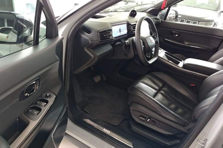 Used Nio ES8 2022 100kWh Signature Edition Six-Seater Driver Seat