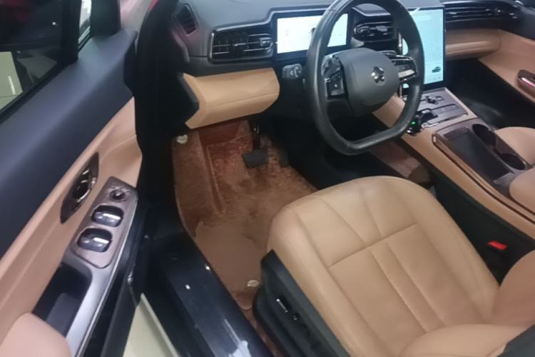 Used Nio ES8 2022 75 kWh 7-Seater Version Driver Seat