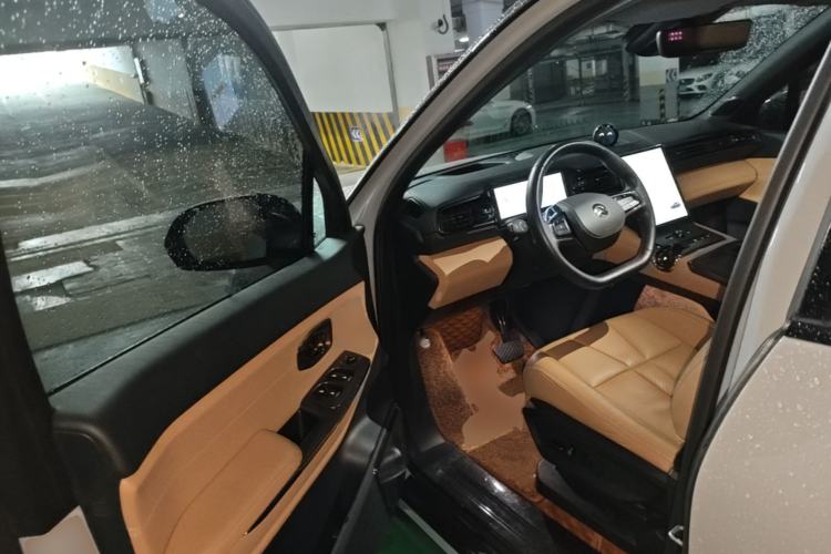 Used Nio ES8 2022 75 kWh 7-Seater Version Driver Seat