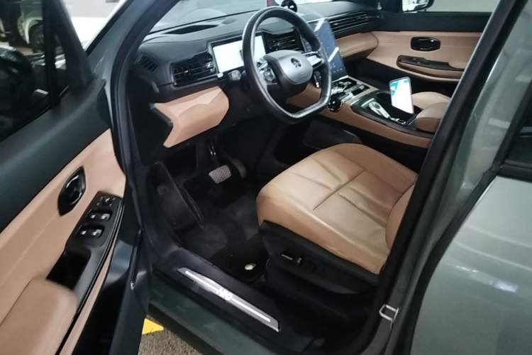Used Nio ES8 2022 100 kWh Six-Seater Version Driver Seat