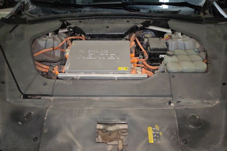 Used Nio ES8 2022 75 kWh 7-Seater Version Engine Bay