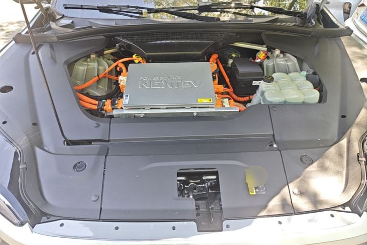 Used Nio ES8 2022 75 kWh Six-Seater Version Engine Bay