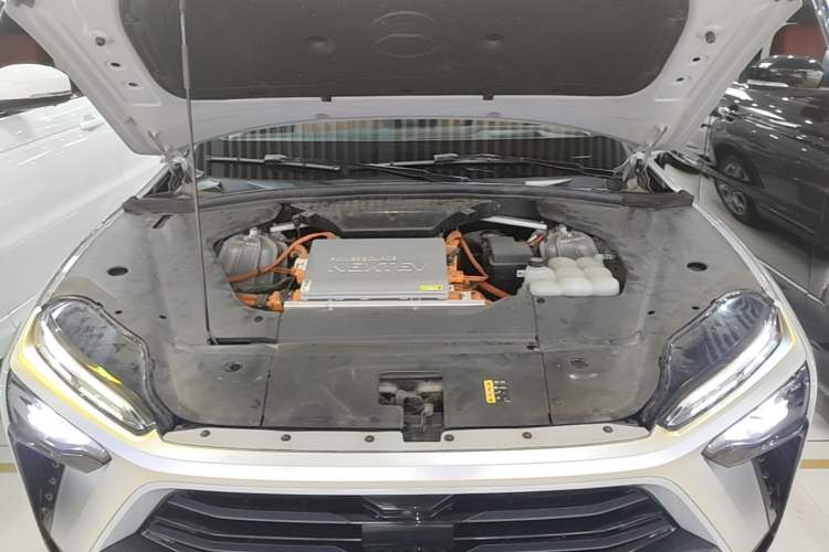 Used Nio ES8 2022 100 kWh Six-Seater Version Engine Bay