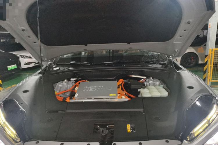 Used Nio ES8 2022 75 kWh 7-Seater Version Engine Bay