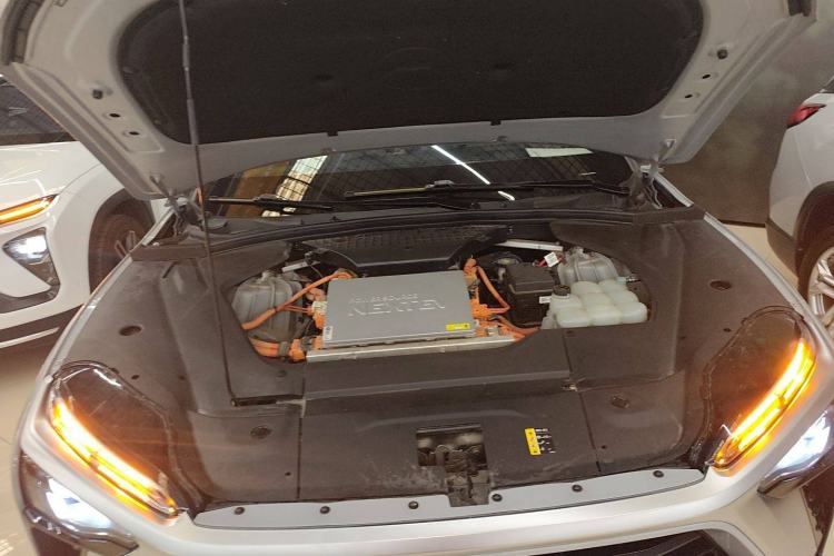 Used Nio ES8 2022 75 kWh Signature Edition Six-Seater Engine Bay