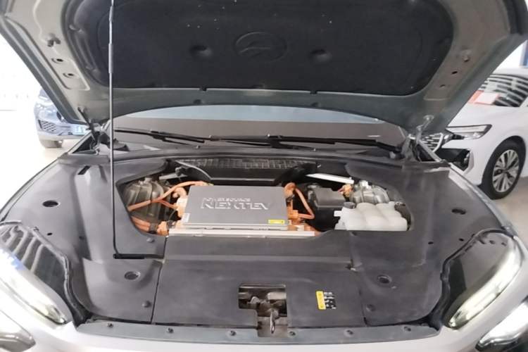 Used Nio ES8 2022 100 kWh Six-Seater Version Engine Bay